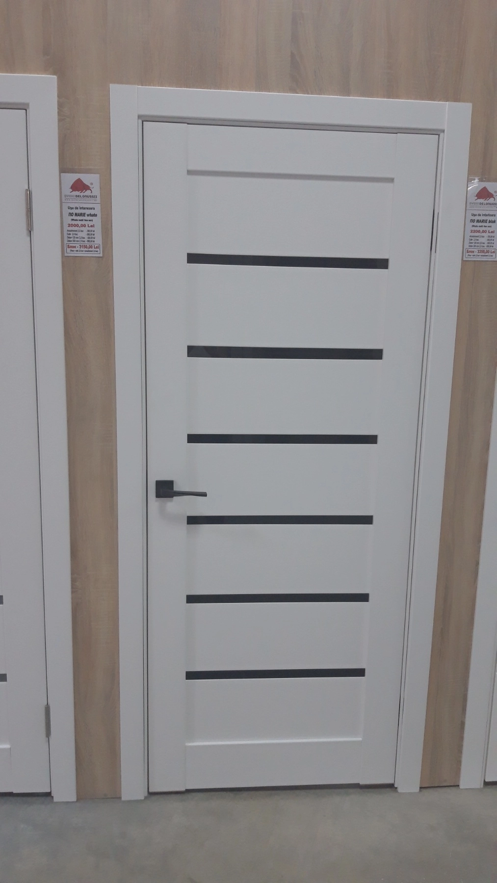 РАСПРОДАЖА ВИТРИНЫ!  MARI белый мат, стекло чёрное (дверь в сборе в комплекте с фурнитурой) открывание - правое. Подробности у менеджеров!